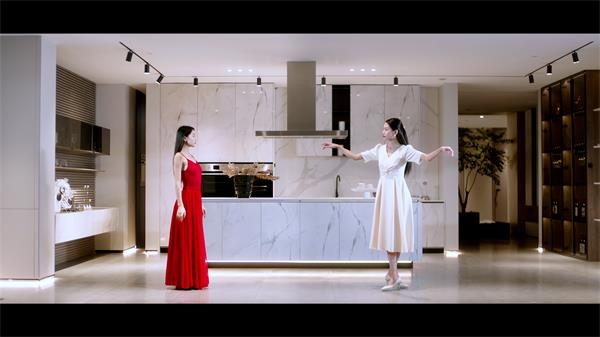 由于爱，，，，，，，以是爱——这部家居片子的背后是美不堪收